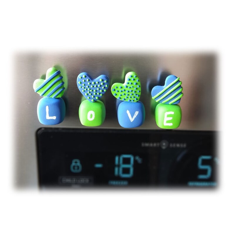 مگنت یخچال قلب و مکعب ( love ) کد MK118 مجموعه 4 عددی - رنگ سبز و آبی
