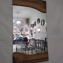 آیینه روستیک.ترکیبی از چوب و شیشه.جنس چوب از چوب طبیعی توت.ابعاد90در50
