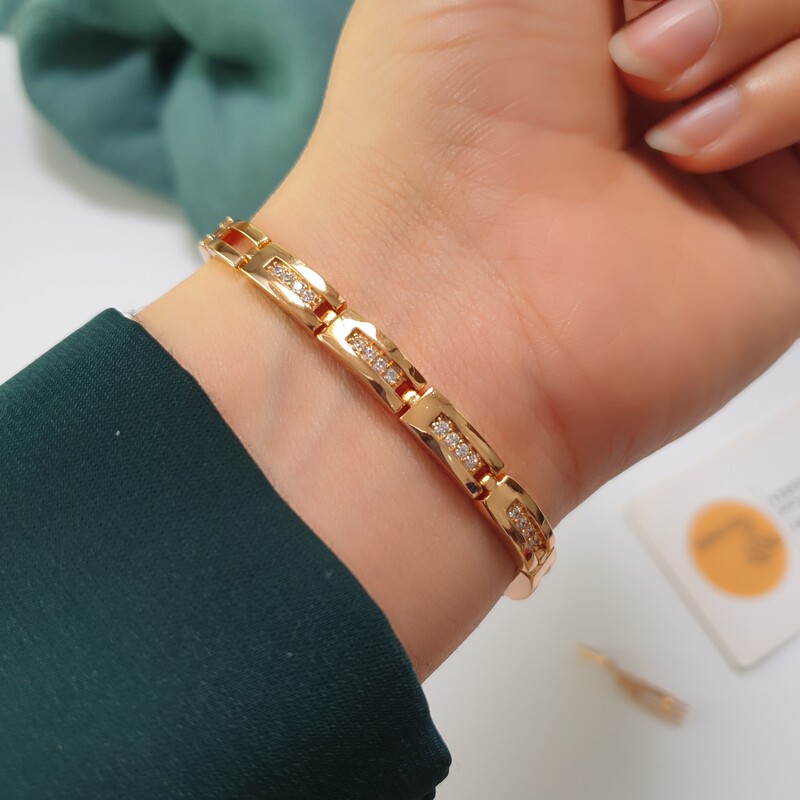 بدلیجات دستبند زنانه طرح طلا ژوپینگ رنگ ثابت