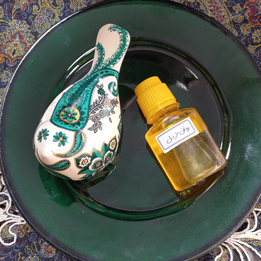 روغن خردل ضدآفتاب طبیعی.مناسب ماساژ.حالت دهنده مو.روشن کردن پوست.دفع حشرات.بهبودترک لب.بهبودالتهاب لثه.کاهش لکه های تیره