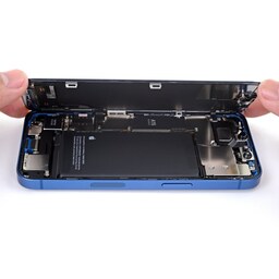 باتری گوشی iPhone 13 با گارانتی سه ماهه