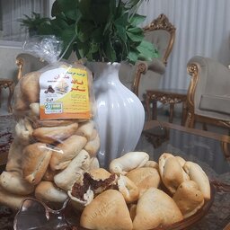 نان خرماکلوچه خرمایی سیستانی از شیرینی های سنتی استان سیستان و بلوچستان و شیرینی محلی مخصوص شهر زابل است. این کلوچه های 