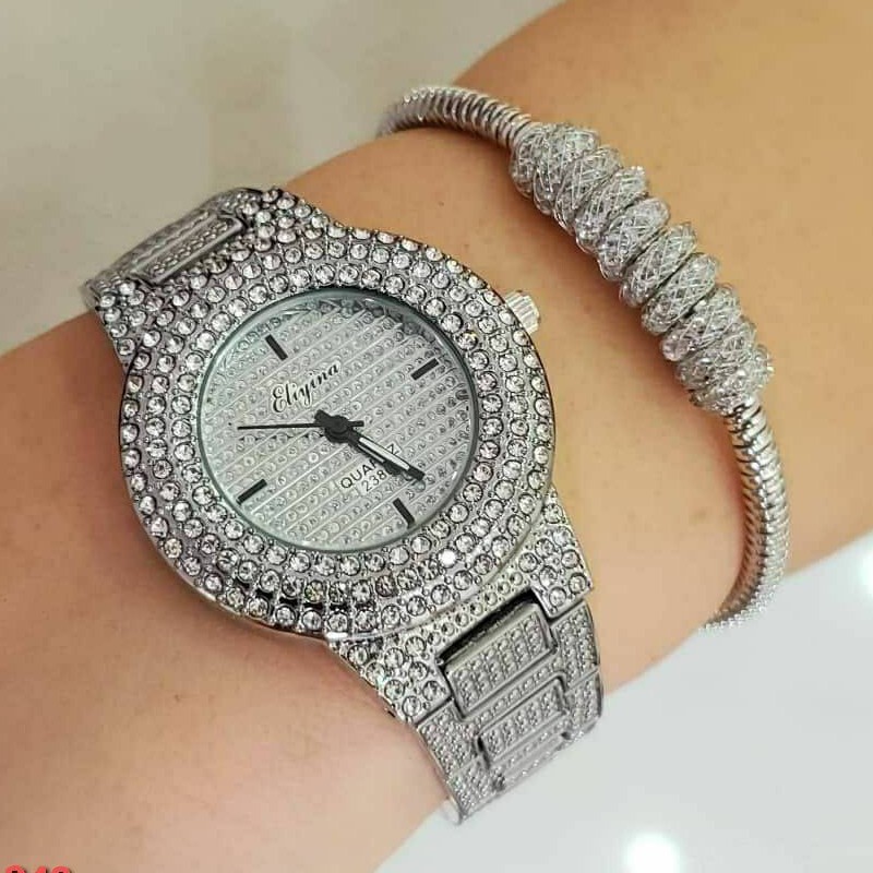 ست ساعت زنانه با دستبند نقره ای رنگ 