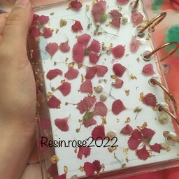 دفترچه با جلد های رزینی و گل طبیعی