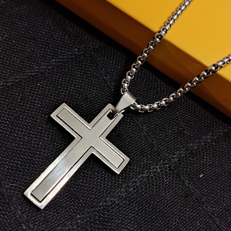 گردنبند صلیب استیل همراه با زنجیر 60سانتی بافت ویتالی کد01