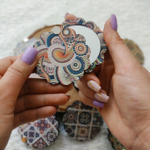 آینه چوبی کیفی با طرحای سنتی و زیبا 