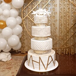 کیک طبقاتی عروسی تمام فوندانتی 