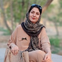 زهرا نصرتی
