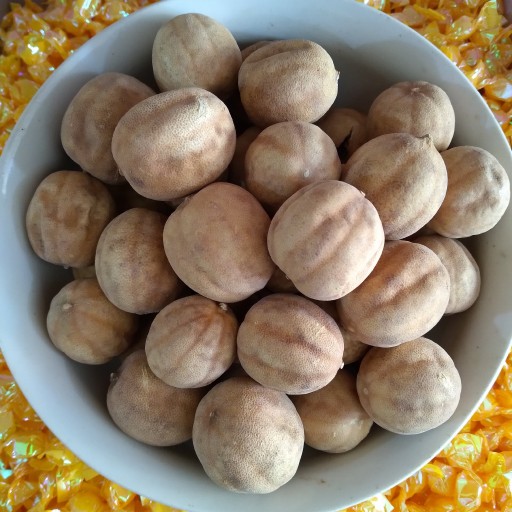 لیمو عمانی زرد ممتاز  با قیمت مناسب(یک کیلو) بدون تلخی امانی
