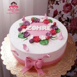 کیک تولد زنانه گلدار خامه ای 