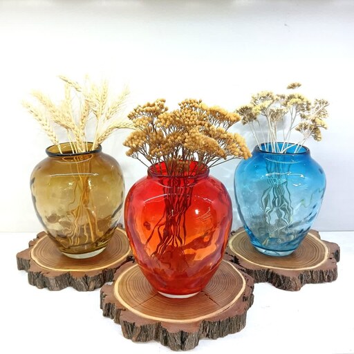 گلدان شیشه ای دستساز مدل  سروی دکوری خاص هنر شیشه گری فوتی صنایع دستی قزوین 