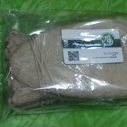 جوراب پشمی دستبافت
بافته شده توسط بانوان زحتمکش اشکورات 
محصولی از غرفه به پخش ل