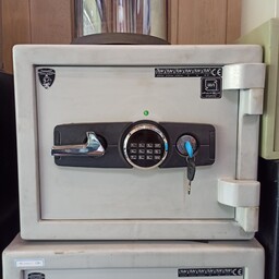 گاوصندوق گنجینه مدل gs400 رمز دیجیتال 
