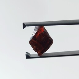 راف سنگ گارنت سرخ ( آلماندین ) معدنی و طبیعی       