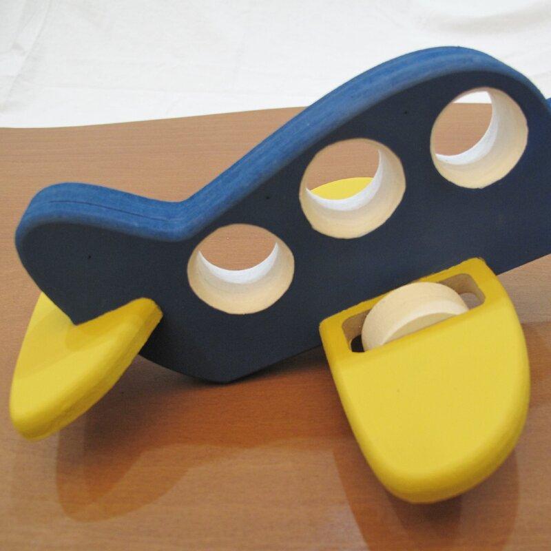 اسباب بازی چوبی هواپیما چرخ دار و متحرک مناسب سیسمونی رنگاچوب