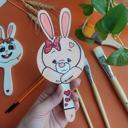 آینه دستی چوبی  مدل خرگوشی نقاشی شده با دست و ضد آب