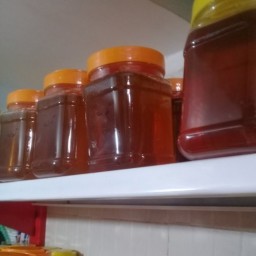 عسل گون طبیعی خالص درمانی بسیار خوش مزه و خوش بو 1 کیلو (محصول خوی)