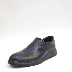 کفش مردانه اداری راحتی بی بند چرم طبیعی مشکی کد202