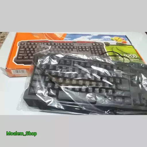 کیبورد ویرا   سیم دار بی صدا و نرم مشکی مدل Keyboard Viera vi-8200 