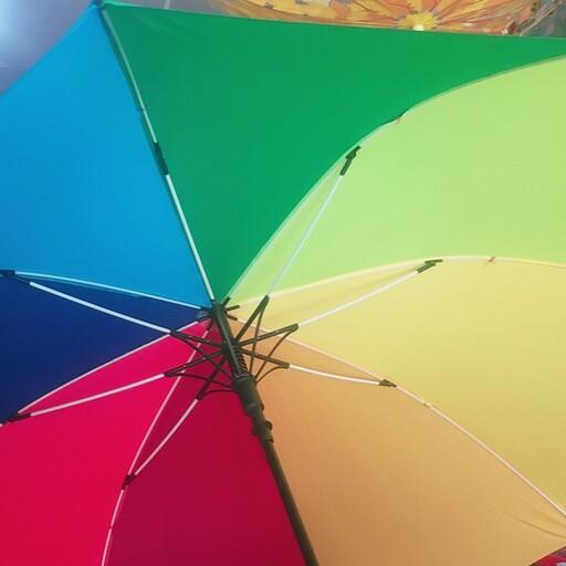 چتر نانو خارجی بزرگ مدل رنگین کمان با دسته مدل خم و کیفیت عالی