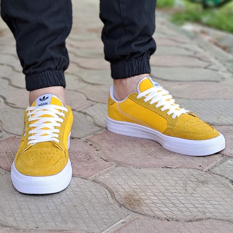 کفش پیاده روی مردانه آدیداس زرد سایز 41 تا 44 