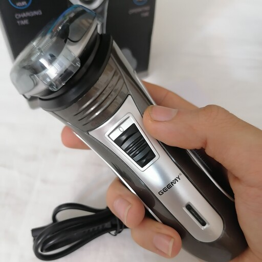 ماشین اصلاح موی صورت جیمی مدل GM 7090 ا Geemy GM7090 facial hair trimmer
موجود در فروشگاه قشمی شاپ Qeshmishop
