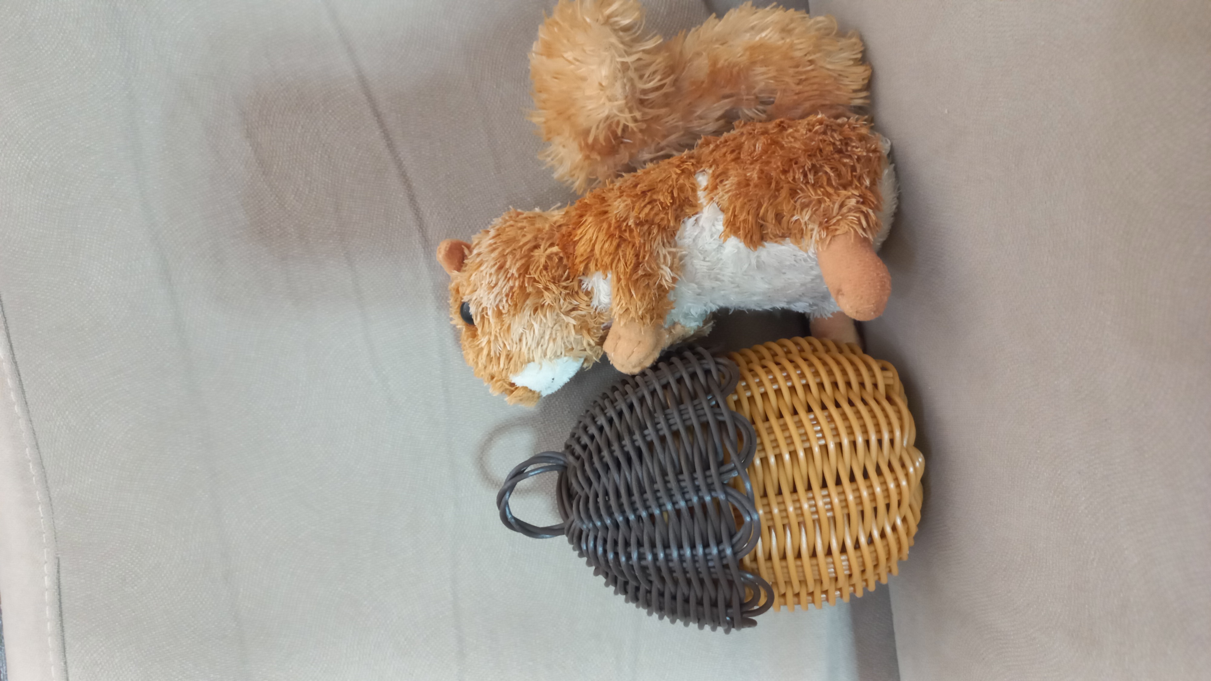 Small acorn design jar