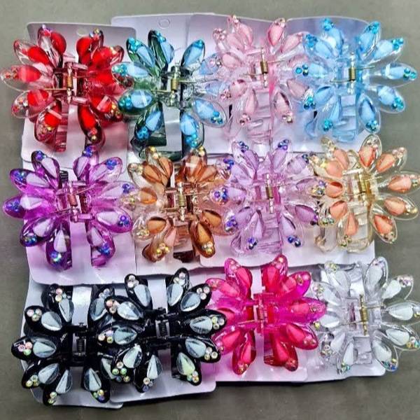 Premium jeweled glass tomato clip