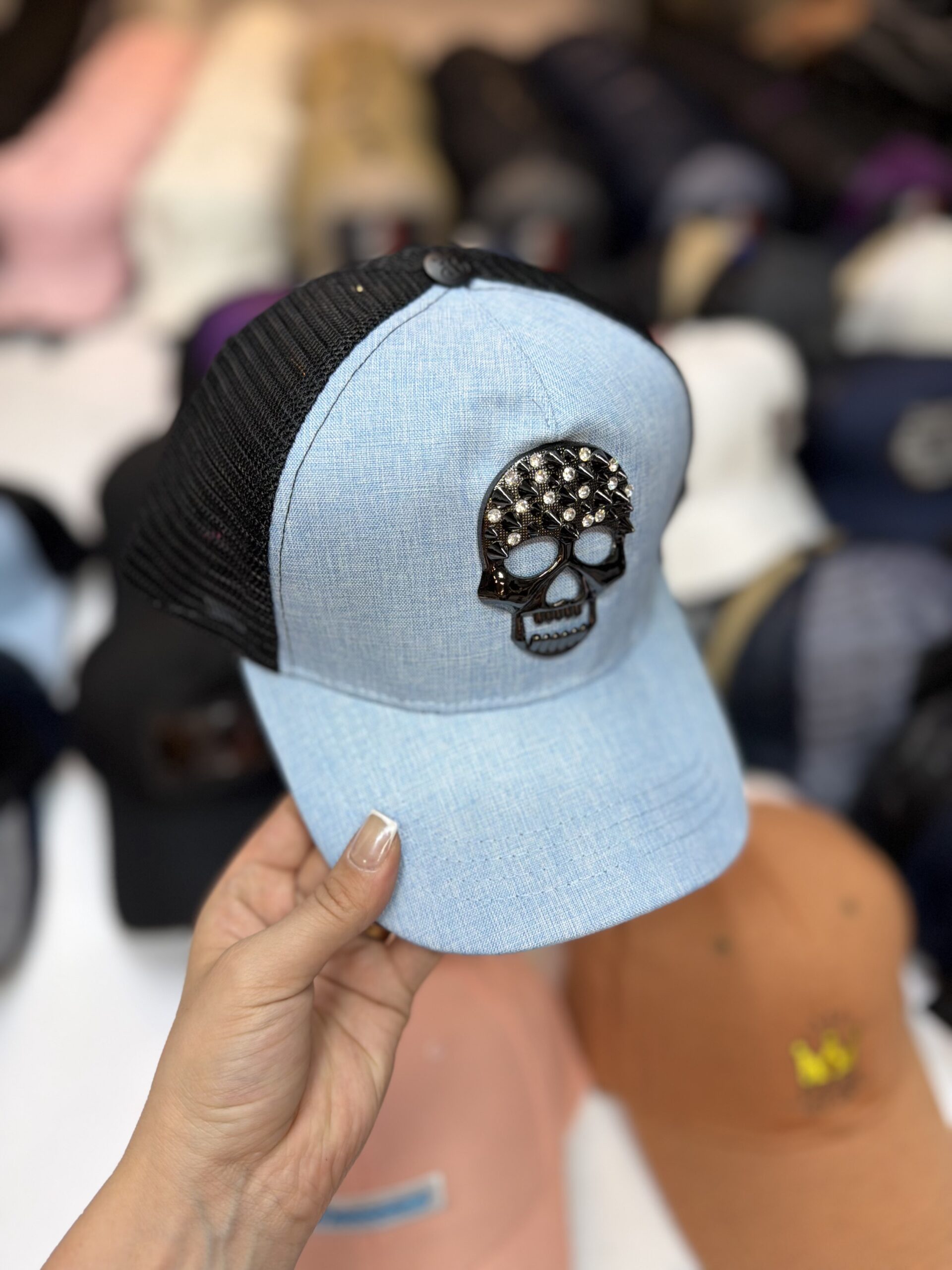 Rhinestone skull cap, pack of 4, 498 Tomans each