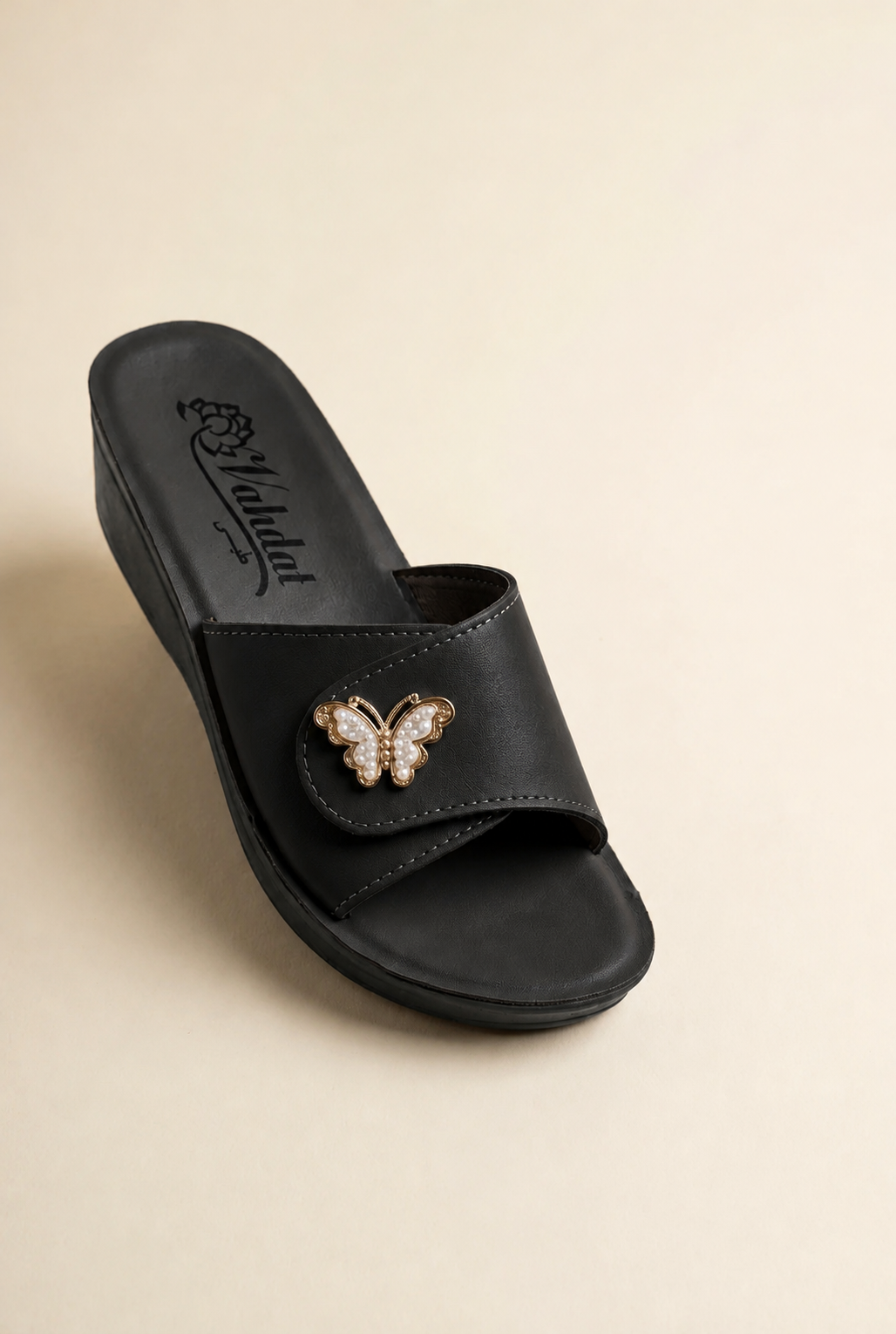 Women's Butterfly model, PU sole, highly comfortable and durable.