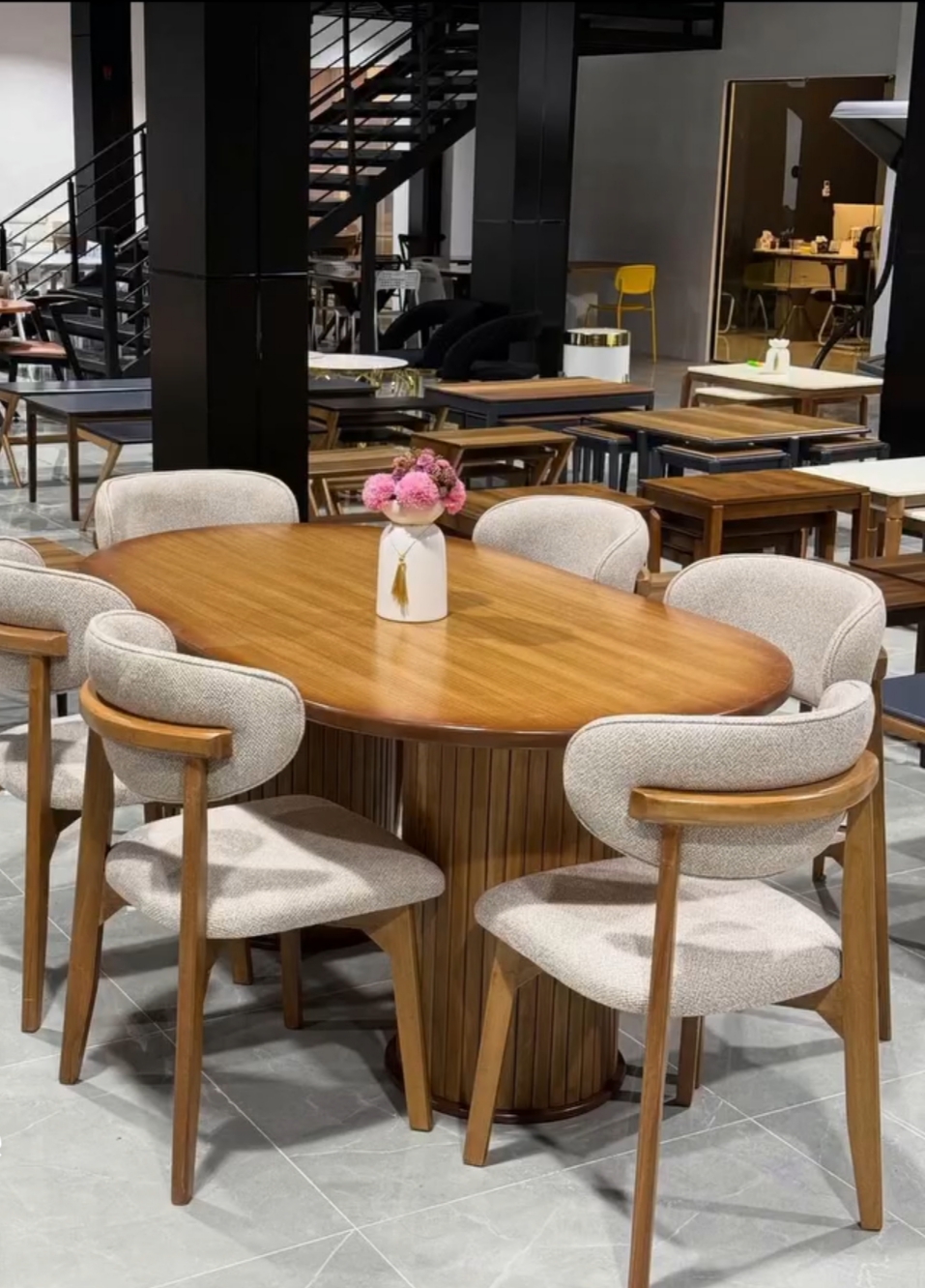 Minimalist 6-seater dining table and chairs set