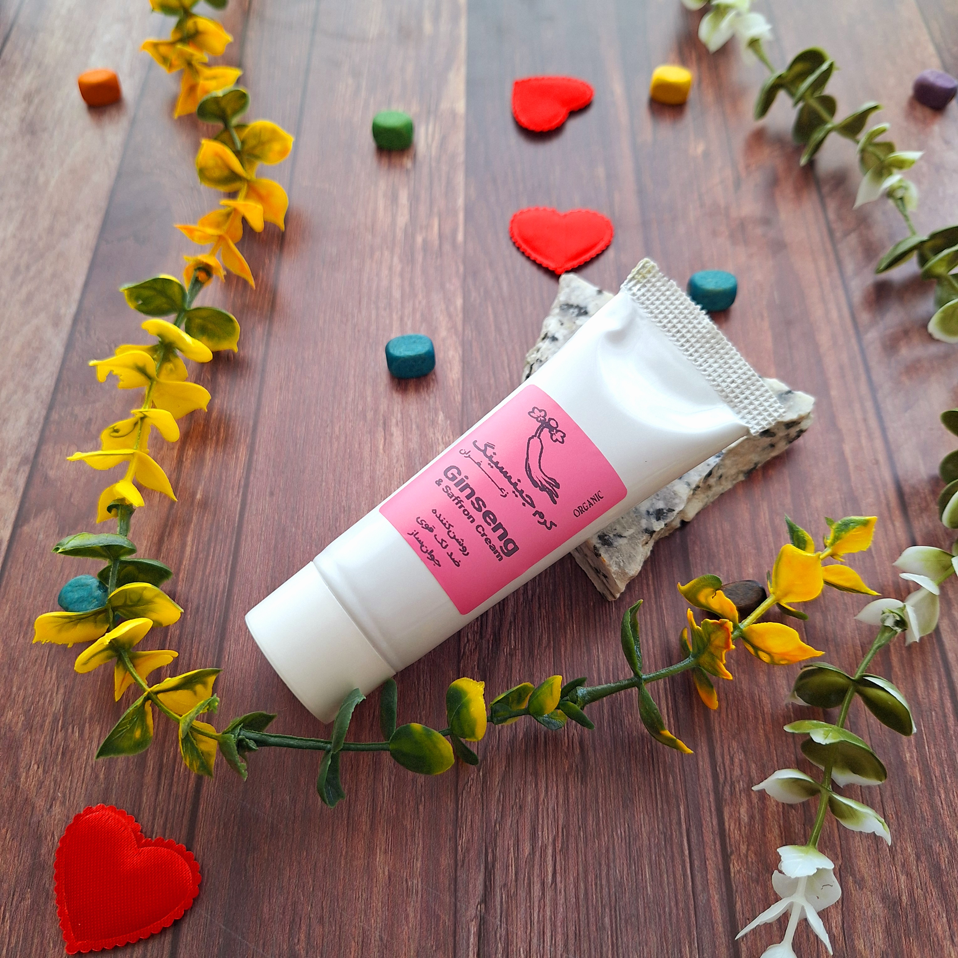 Ginseng and Saffron Anti-Spot and Brightening Cream