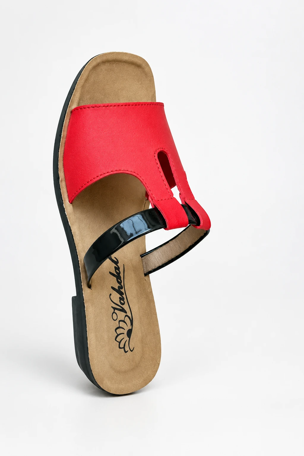 Ti Mouti model from Vahdat brand