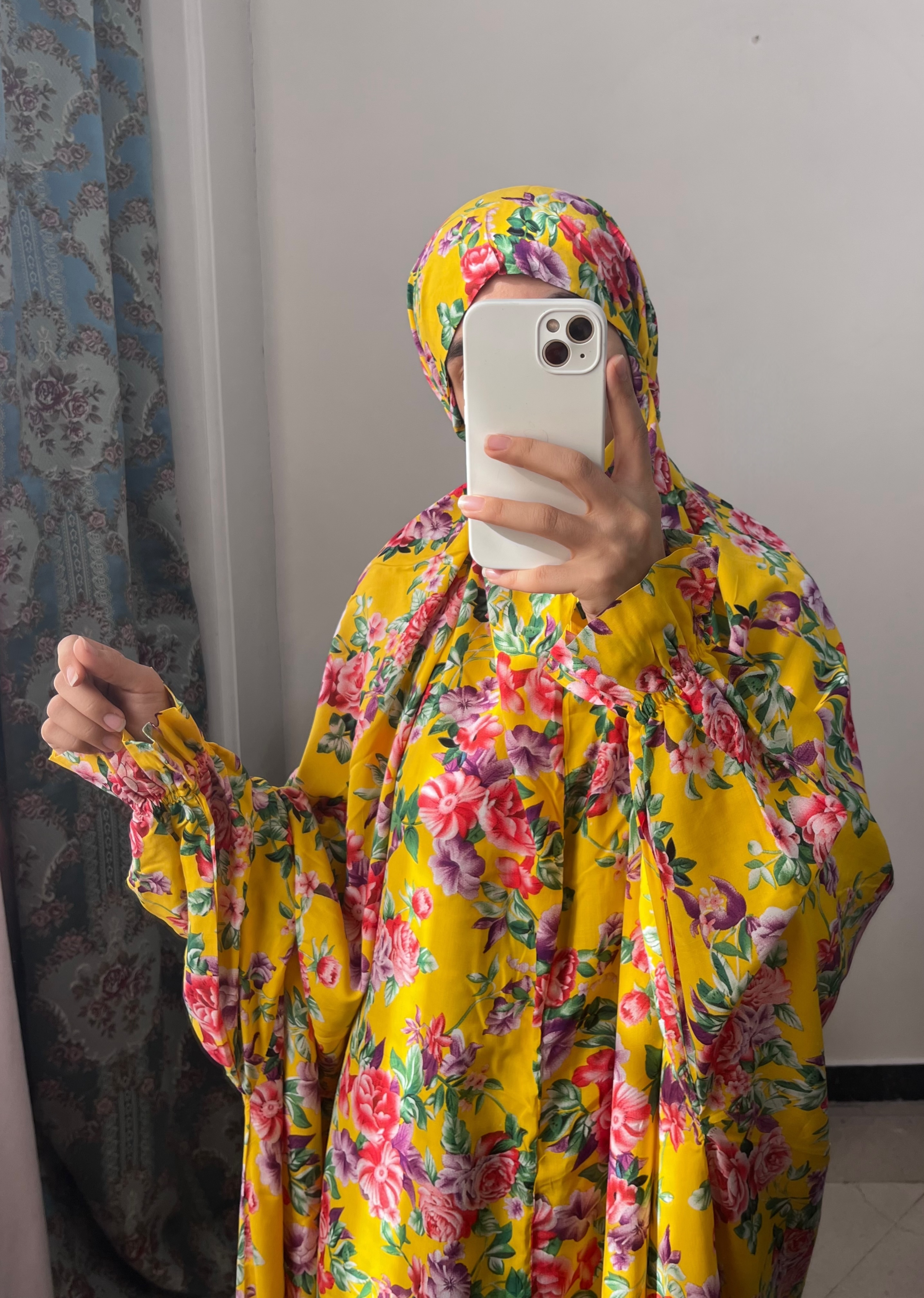 Sleeved prayer hijab (Chador)