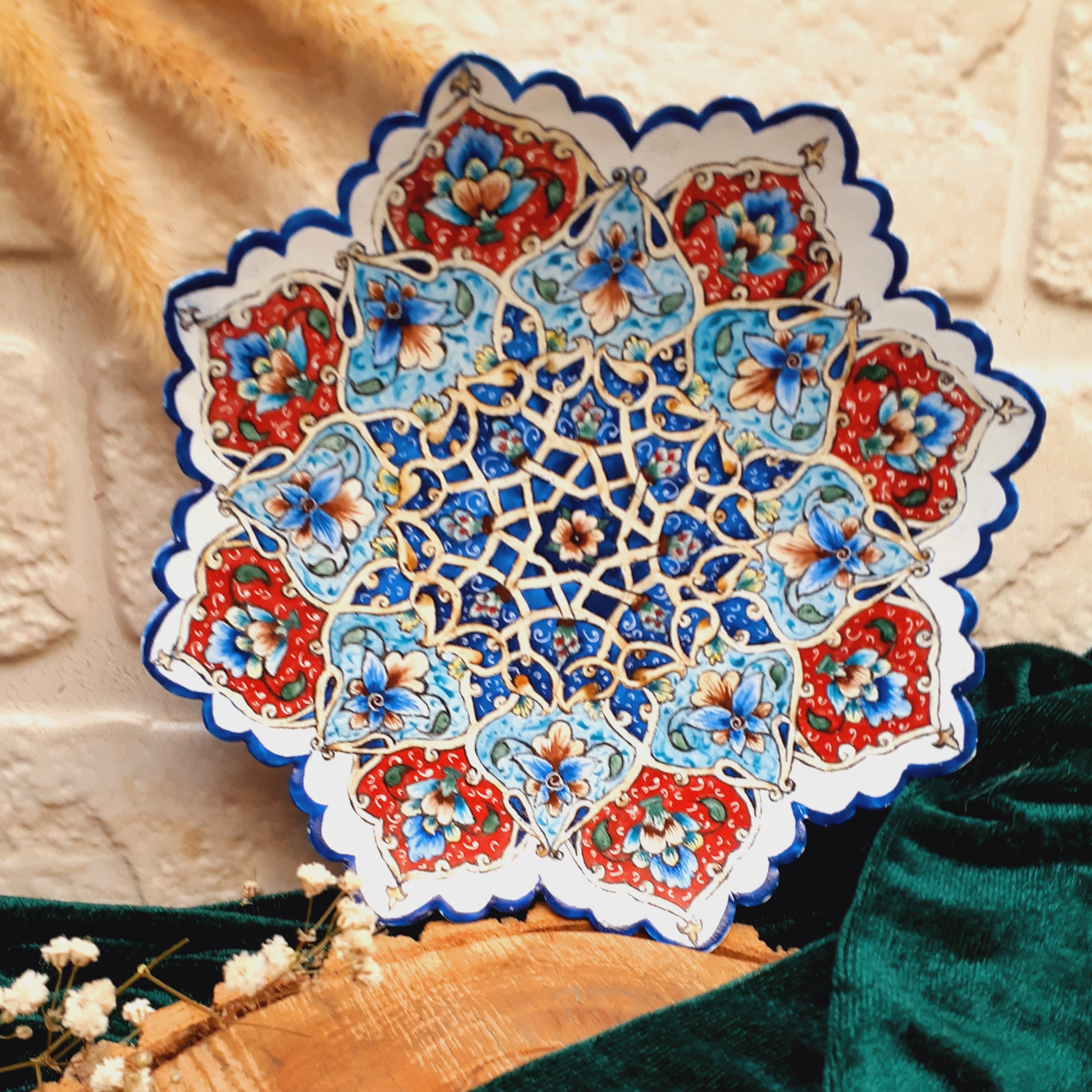 دیوارکوب میناکاری با طرح سنتی – تلفیقی از اصالت و هنر